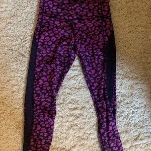 Lululemon leggings size 4!